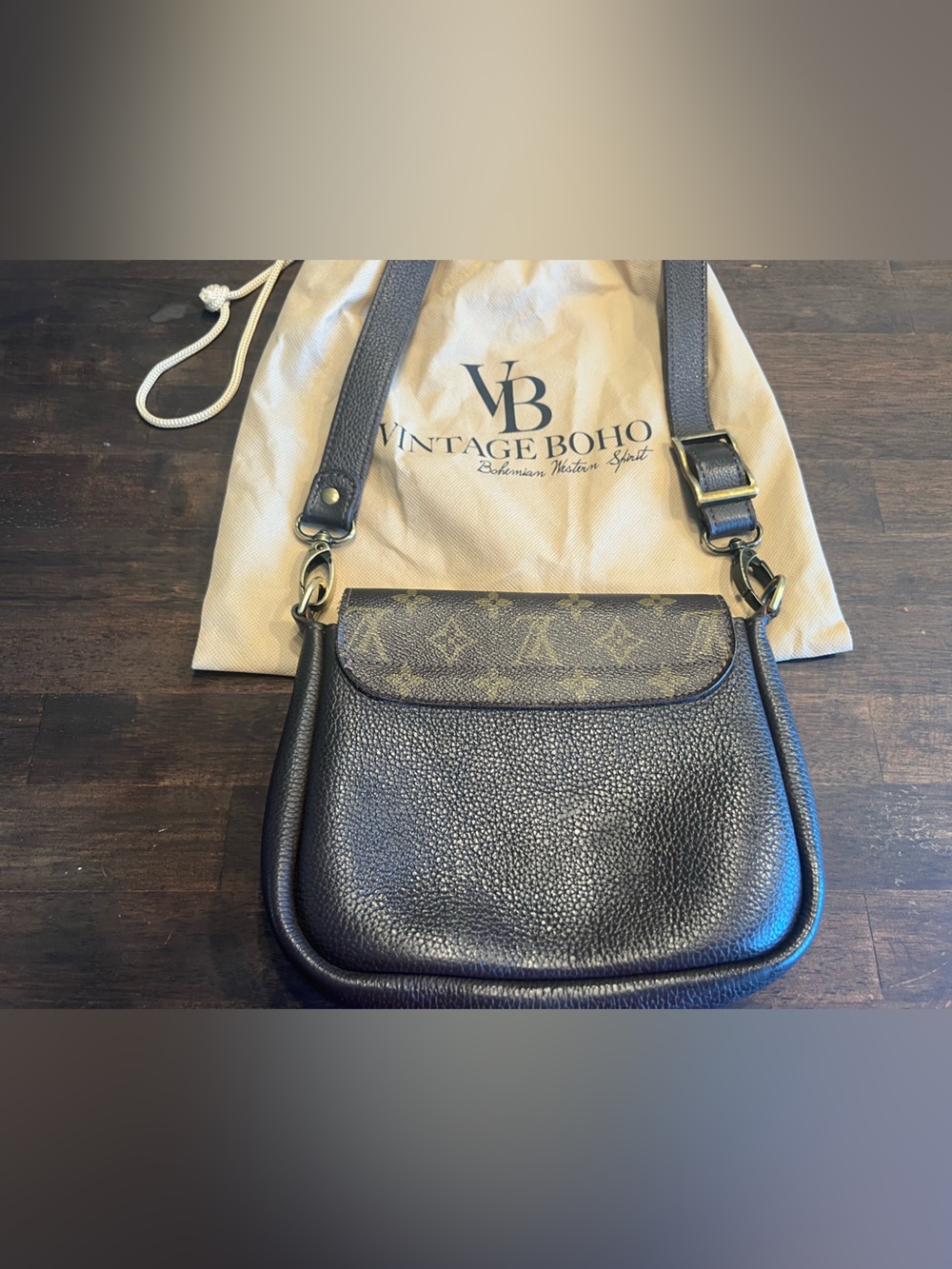 Vintage Boho Louis Vuitton Monogram Crossbody in Brown and Tan - Picture 3 of 3